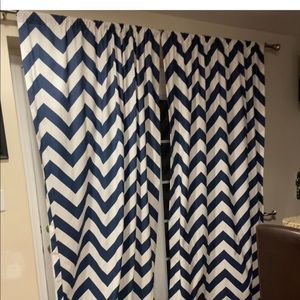 95” Navy/white chevron curtain set